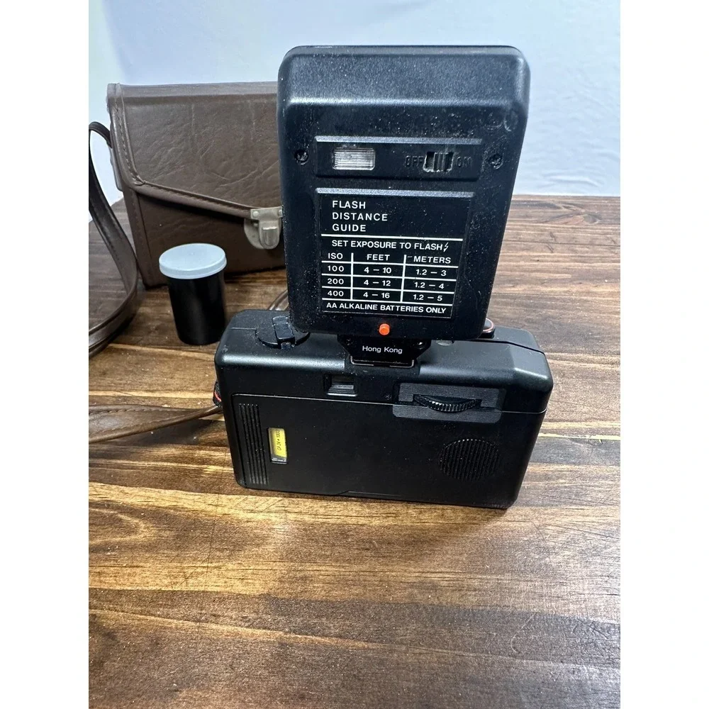 Vintage 33mm Ansco 135 Camera W/ F20 Flash Black UNTESTED As Is Or PARTS w/ Case